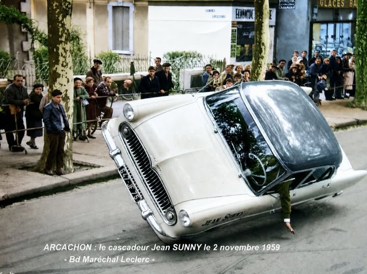 Archive historique : Le 2 Novembre 1959 le Cascadeur Jean Sunny Boulevard fu Maréchal Leclerc, merci à...