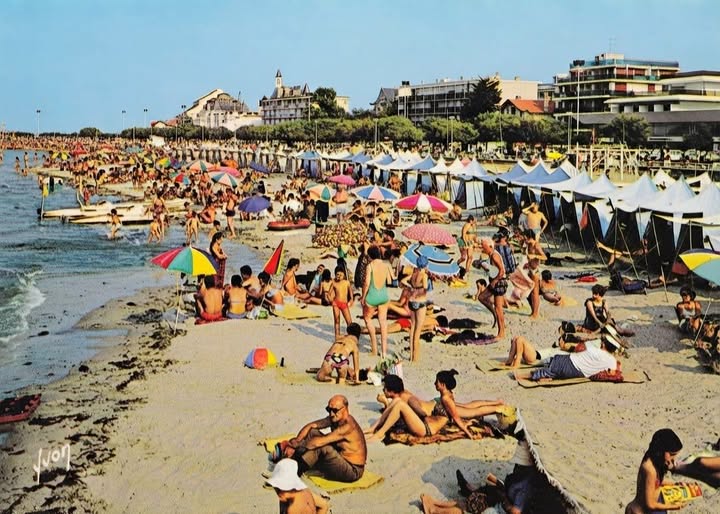Archive historique : Arcachon Plage fin des années 60