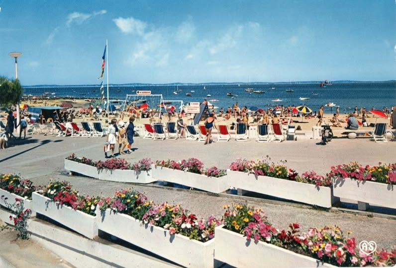 Archive historique : Arcachon Plage années 70