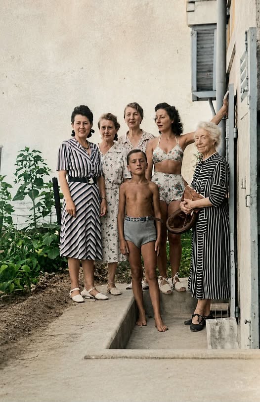 Archive historique : Un saut dans le passé à Arcachon, en 1943. J'adore voir cette photo de famille...