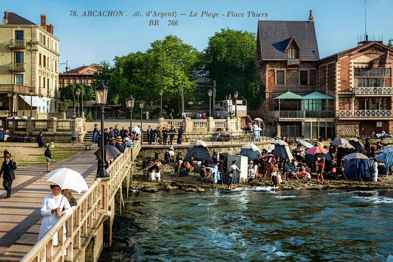 Archive historique : Vers 1900 la Plage Place Thiers Arcachon